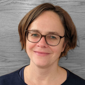 Dr. Caroline Achtsnit